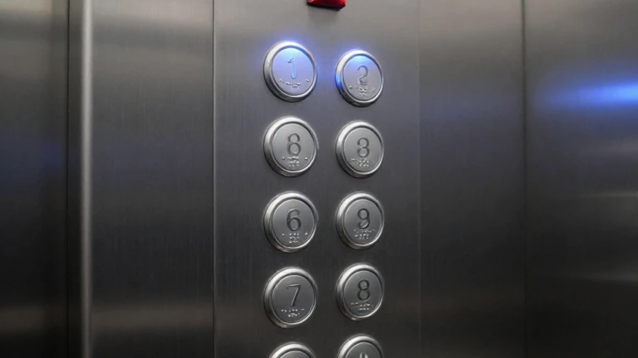 شستی داخل کابین بریل